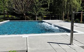 Hostellerie La Claire Fontaine, Logis Hotels & Spa
