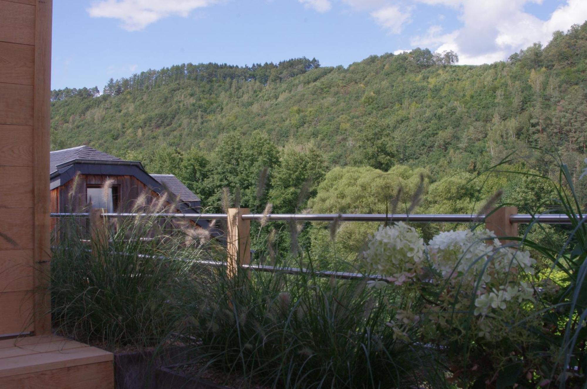Hostellerie La Claire Fontaine, Logis Hotels & Spa La-Roche-en-Ardenne Exteriör bild